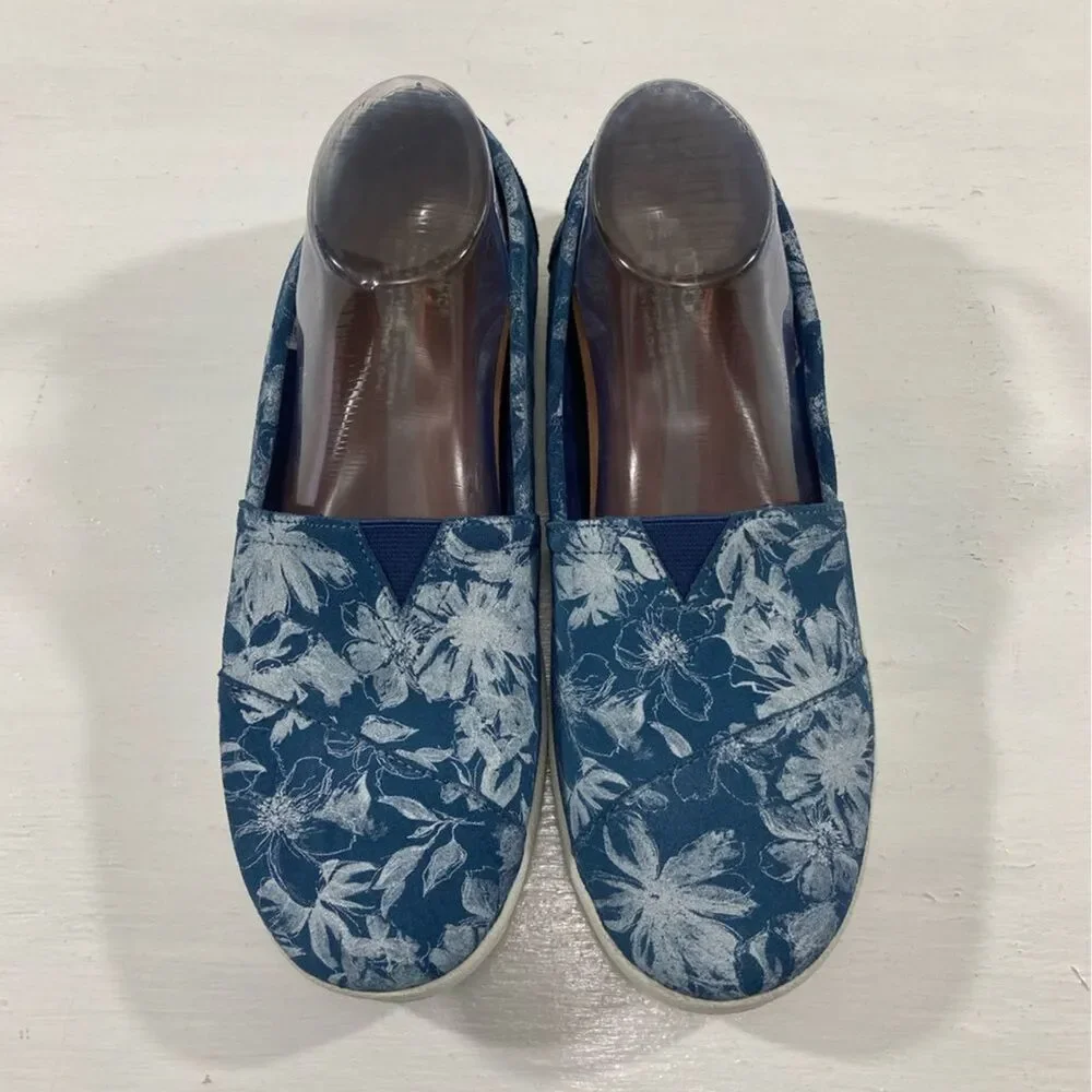 TOMS Avalon Slip On Sneakers Womens 9 Blue Suede Floral Print Casual Comfort